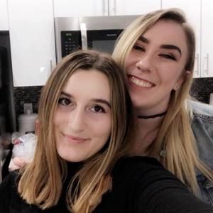 Meet your Posher, Casey